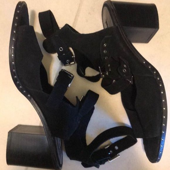 Topshop Strappy Sandals - Picture 1 of 3
